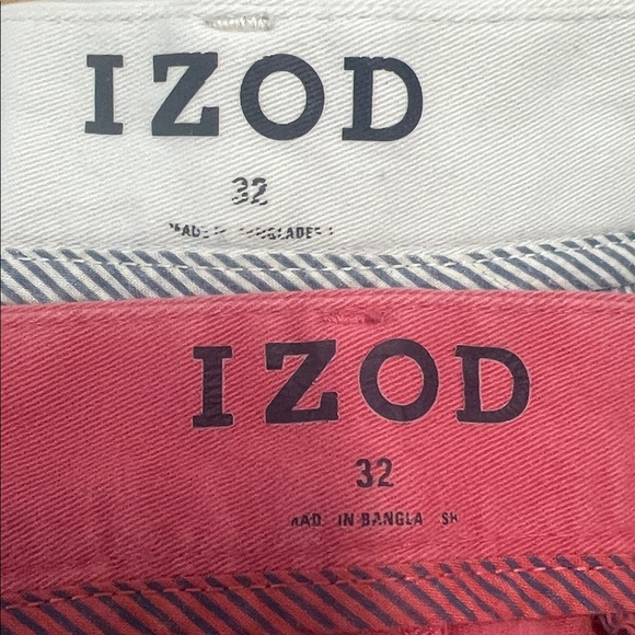 Izod Men's Coral and Cream Flat Front Shorts - Picture 3 of 7